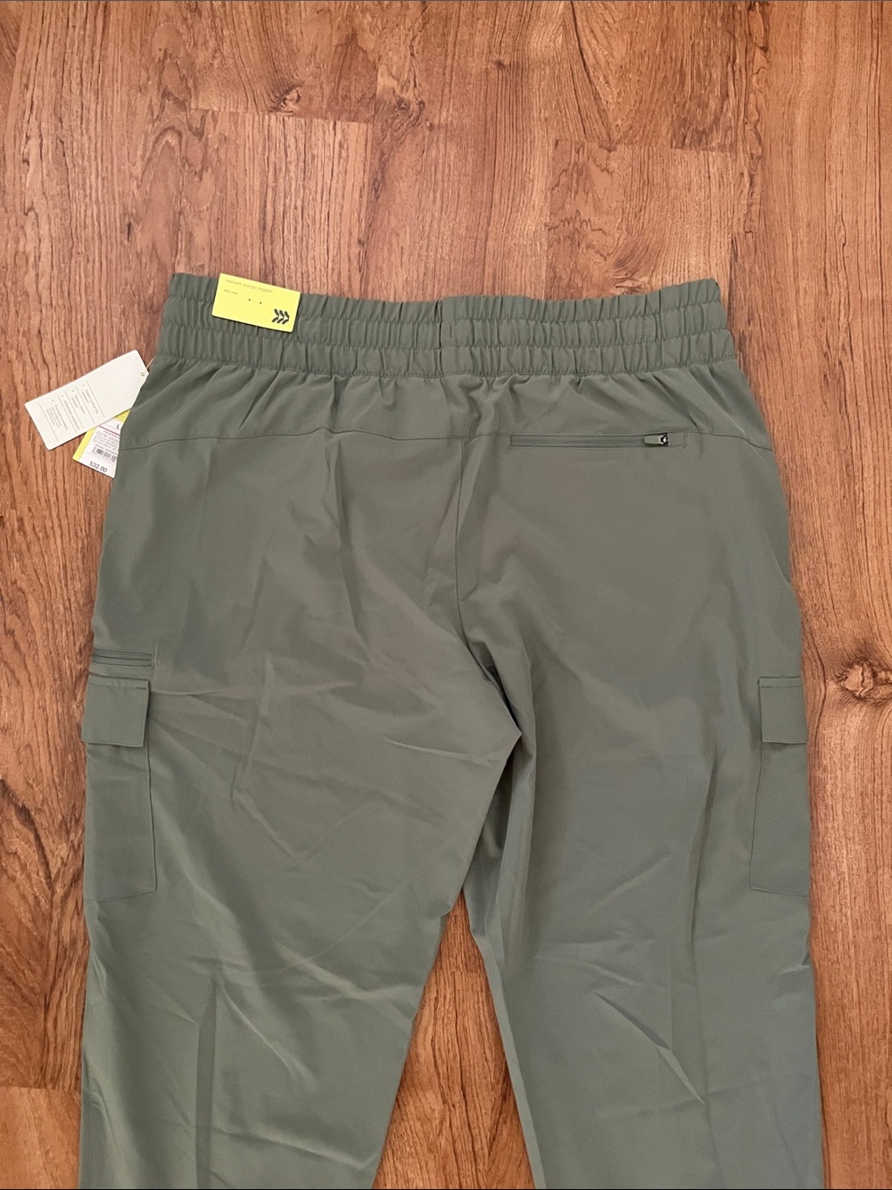 NWT All in Motion Cargo Joggers - Picture 8 of 11